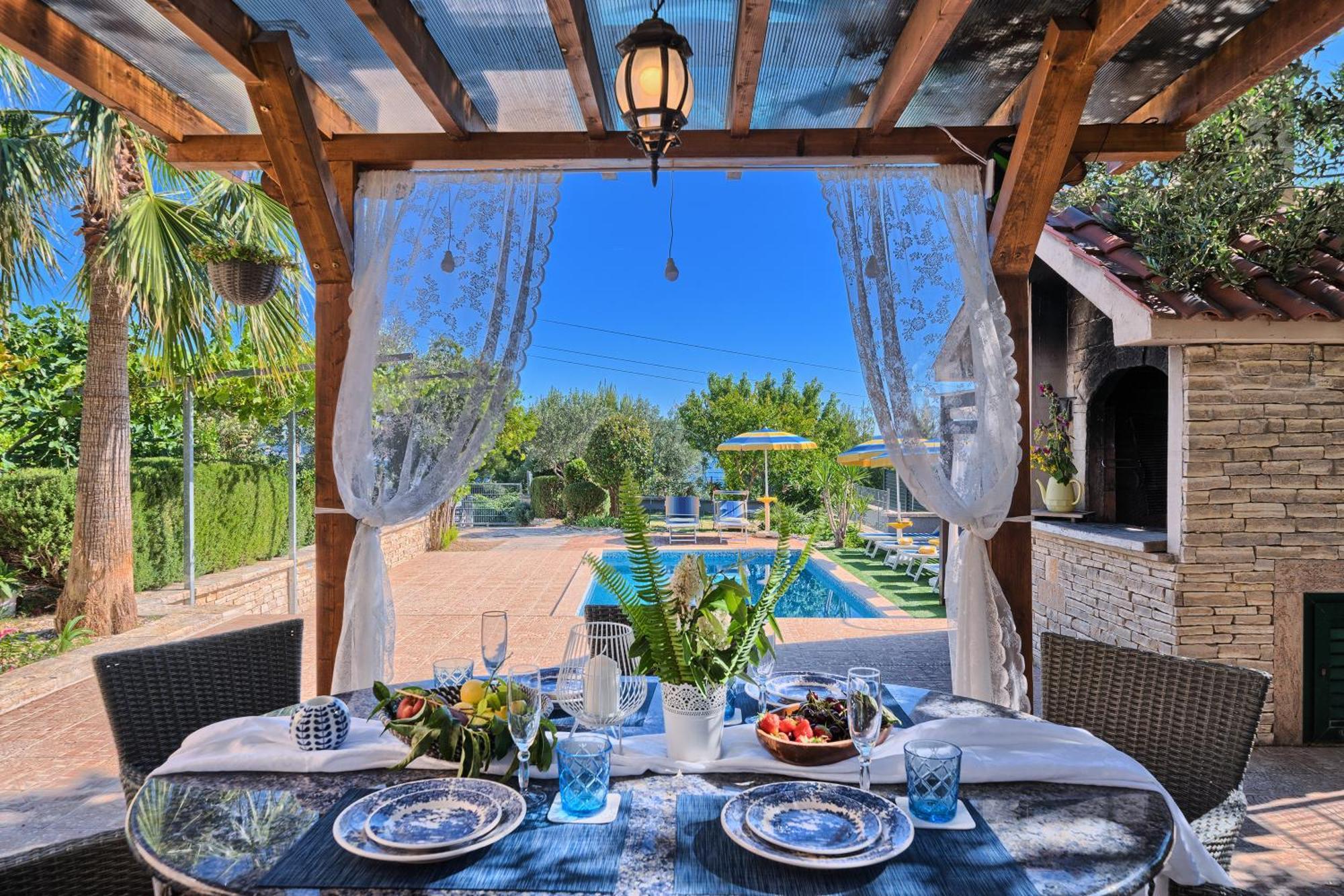 Villa Antea Каштела Экстерьер фото